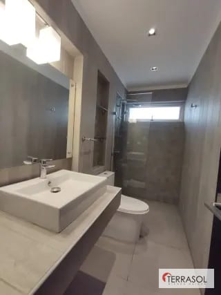 Venta casa moderna en Montebello Carretera Al Salvador — Casa en Venta en Monte bello, Carretera a El Salvador, Guatemala, Ciudad — miniatura 4 de 15