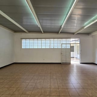 Bodega y Oficinas - Renta - Zona 12 Avenida Petapa — Bodega / Ofibodega en Alquiler en Zona 12, Guatemala, Ciudad — miniatura 7 de 9