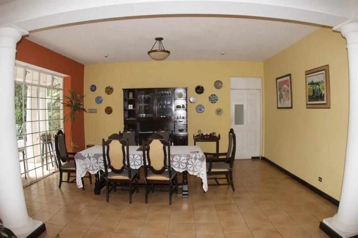 Casa en Venta - Tronco 2 EL ENCINAL Zona 7 Mixco — Casa en Venta en El Encinal, Zona 7 Mixco, Guatemala, Ciudad — foto 13 de 15