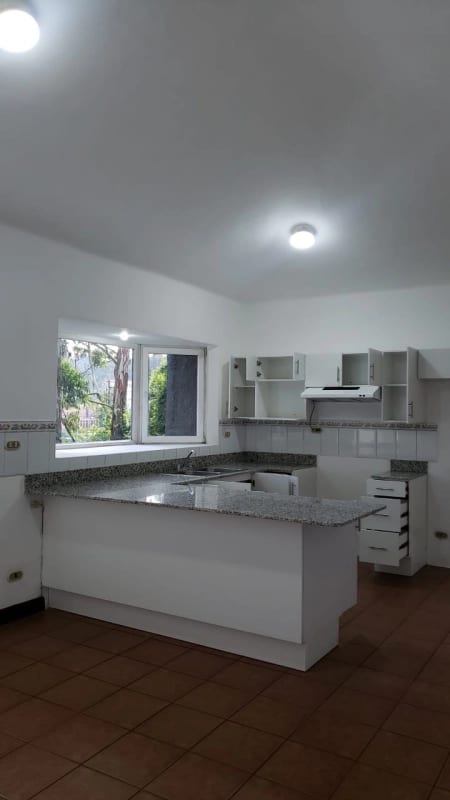 Casa en Alquiler Condominio Villas del Campo km 13 — Casa en Alquiler en Carretera a El Salvador, Guatemala, Ciudad — foto 10 de 12
