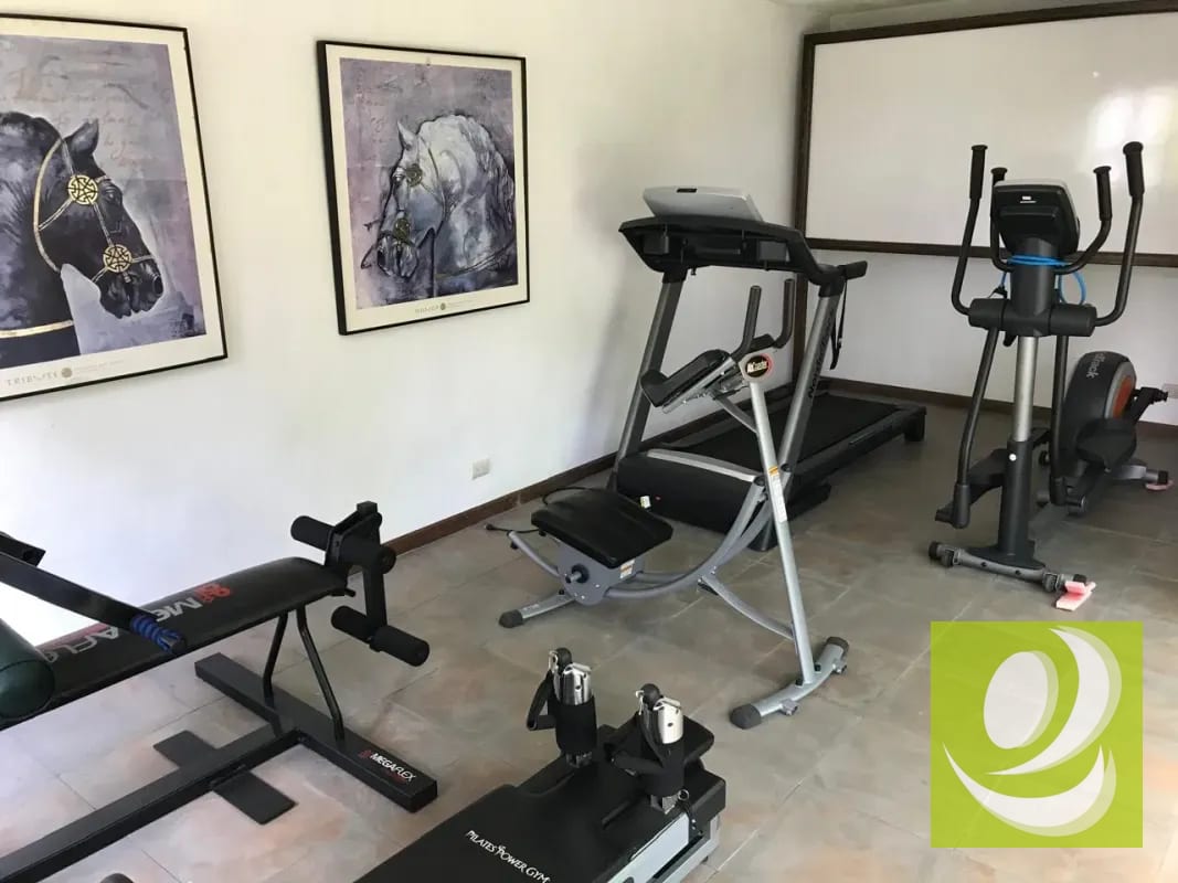 CASA EN VENTA, ZONA 16 CERCA EMBAJADA AMERICANA — Casa en Venta en Zona 16, Guatemala, Ciudad — foto 10 de 17