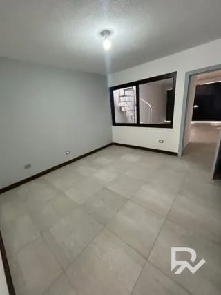Venta de casa en CAES entrada San José Pinula, Los Manantiales — Casa en Venta en San José Pinula, Guatemala, Ciudad — miniatura 4 de 16