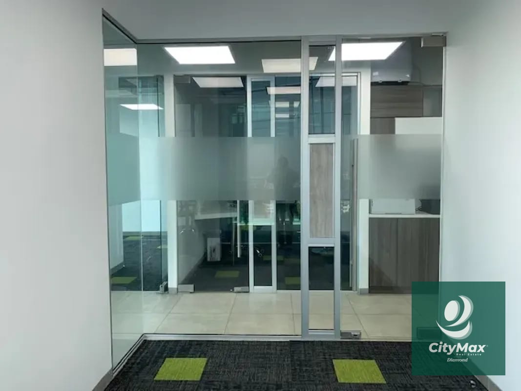 Oficinas en Renta en Vista Hermosa II Zona 15 Guatemala — Oficina en Alquiler en Zona 15, Guatemala, Ciudad — foto 11 de 12