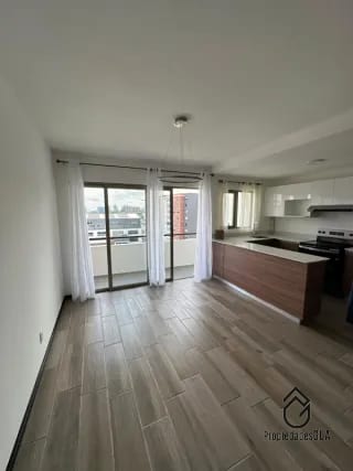 Apartamento en RENTA Segheria zona 14 — Apartamento en Alquiler en Segheria, Zona 14, Guatemala, Ciudad — miniatura 11 de 15