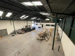 Bodega en alquiler | Villa Nueva | ¡Amplio espacio industrial con cuartos fríos y oficinas! — Bodega / Ofibodega en Alquiler en Villa Nueva, Guatemala, Ciudad — miniatura 10 de 11