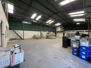 Bodega en alquiler | Villa Nueva | ¡Amplio espacio industrial con cuartos fríos y oficinas! — Bodega / Ofibodega en Alquiler en Villa Nueva, Guatemala, Ciudad — miniatura 8 de 11