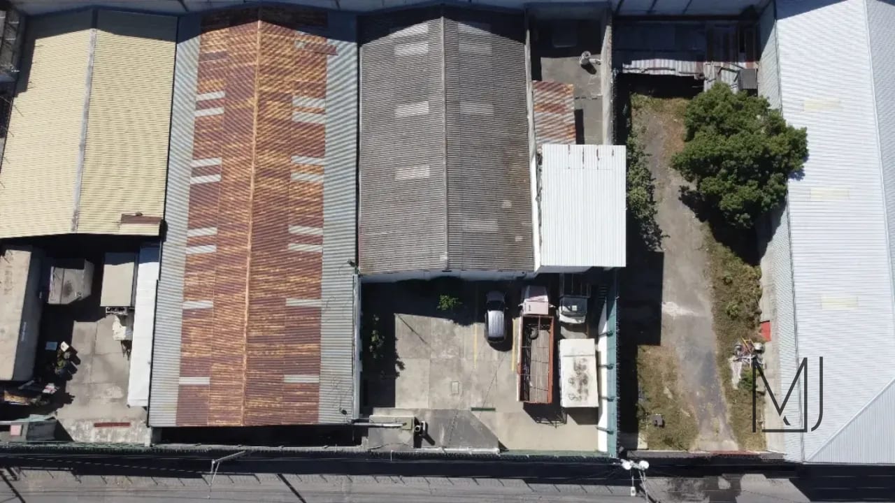 Bodega en alquiler | Villa Nueva | ¡Amplio espacio industrial con cuartos fríos y oficinas! — Bodega / Ofibodega en Alquiler en Villa Nueva, Guatemala, Ciudad — foto 2 de 11