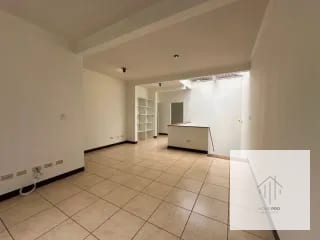 Casa en Venta en Fraijanes — Casa en Venta en Entreverdes, Carretera a El Salvador, Guatemala, Ciudad — miniatura 7 de 17