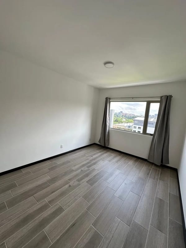 Apartamento en renta en Seghería zona 14 — Apartamento en Alquiler en Segheria, Zona 14, Guatemala, Ciudad — foto 6 de 17