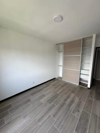 Apartamento en renta en Seghería zona 14 — Apartamento en Alquiler en Segheria, Zona 14, Guatemala, Ciudad — miniatura 4 de 17