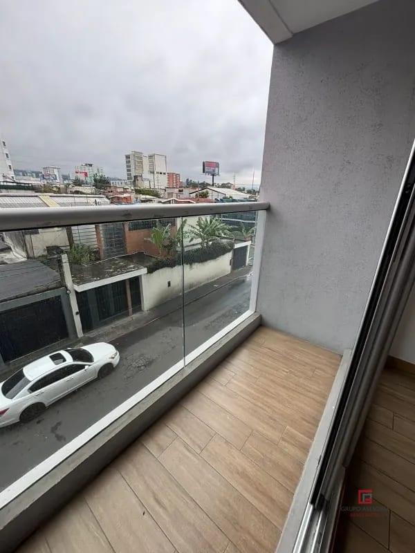 Lindo apartamento en renta en City Haus Zona 10 — Apartamento en Alquiler en City Haus, Zona 10, Guatemala, Ciudad — foto 13 de 15