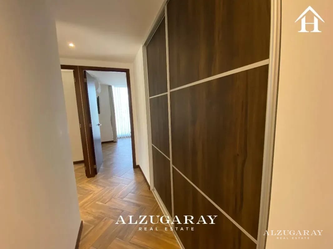 APTO AMUEBLADO P/ ESTRENAR - 3 HAB. / EDIFICIO NAORI ZONA 10 — Apartamento en Venta en Naori, Zona 10, Guatemala, Ciudad — foto 11 de 15