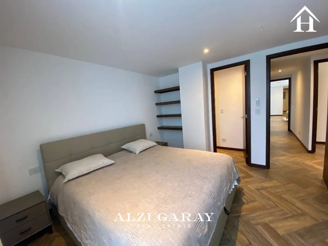 APTO AMUEBLADO P/ ESTRENAR - 3 HAB. / EDIFICIO NAORI ZONA 10 — Apartamento en Venta en Naori, Zona 10, Guatemala, Ciudad — foto 7 de 15
