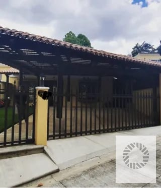 VENDO CASA EN CONDOMINIO LA HACIENDA, SAN LUCAS SACATEPEQUEZ — Casa en Venta en San Lucas Sacatepéquez, Sacatepéquez — miniatura 12 de 12
