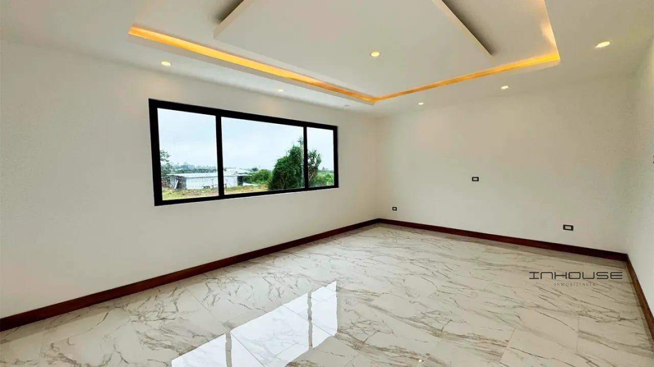 CASA EN VENTA  CARRETERA EL SALVADOR, MONTE PINASCO — Casa en Venta en Monte Pinasco, Carretera a El Salvador, Guatemala, Ciudad — foto 3 de 10