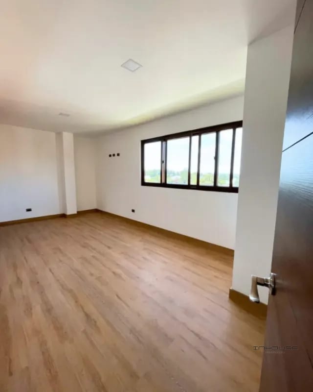 CASA EN VENTA ZONA 15 PARA ESTRENAR ALTOS DE VISTA HERMOSA. — Casa en Venta en Zona 15, Guatemala, Ciudad — foto 8 de 12
