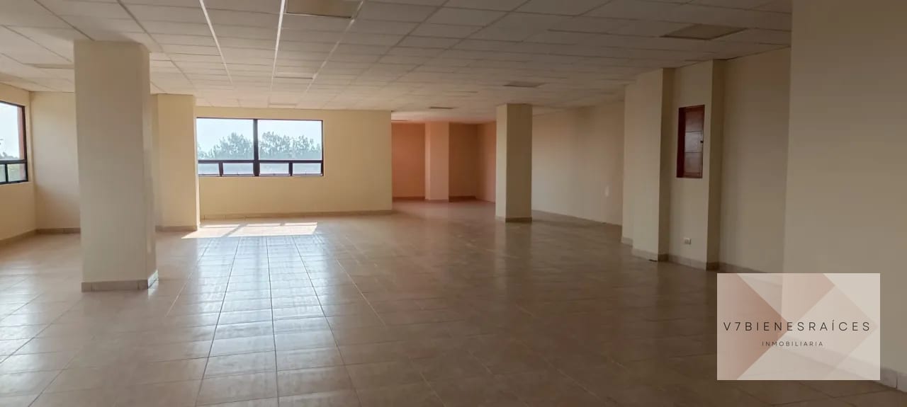 AMPLIAS OFICINAS EN RENTA — Oficina en Alquiler en Zona 13, Guatemala, Ciudad — foto 3 de 6