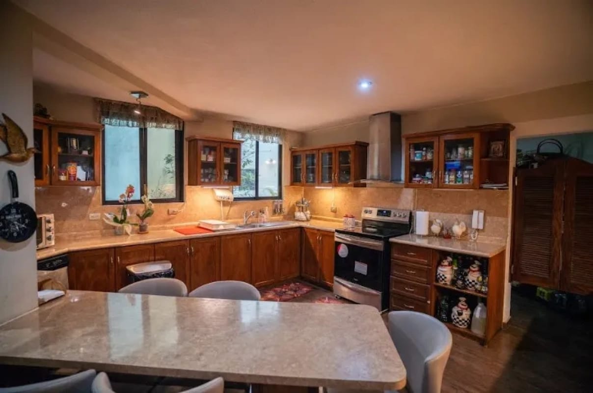 Casa grande en venta  - TERRAVISTA  Km 16.5 Carretera a El Salvador — Casa en Venta en Terravista, Carretera a El Salvador, Guatemala, Ciudad — foto 9 de 13