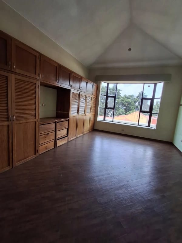 Casa grande en venta - TERRAVISTA Km 16.5 Carretera a El Salvador — Casa en Venta en Terravista, Carretera a El Salvador, Guatemala, Ciudad — foto 8 de 13