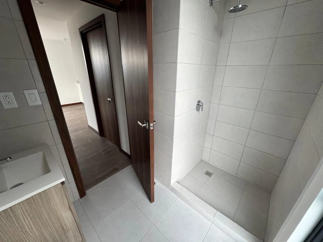 Se vende apartamento, 2 hab, Torre Milea, zona 13 Ciudad Guatemala — Apartamento en Venta en Torre Nova, Zona 13, Guatemala, Ciudad — foto 7 de 10
