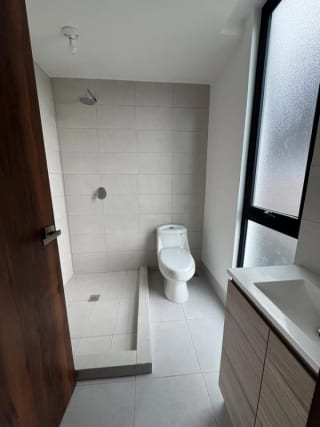 Se vende apartamento, 2 hab, Torre Milea, zona 13 Ciudad Guatemala — Apartamento en Venta en Torre Nova, Zona 13, Guatemala, Ciudad — miniatura 5 de 10