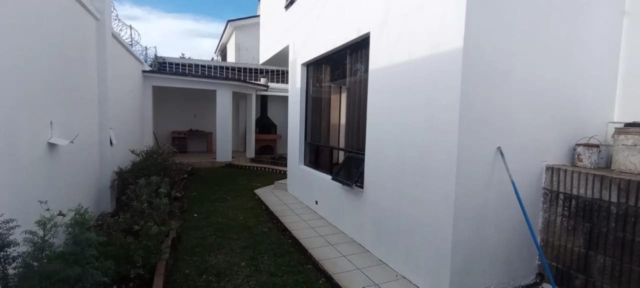 Casa en Venta o Renta – Héroes de Arrazola 2, Km 18.5 a Pavón — Casa en Venta en Arrazola II, Carretera a El Salvador, Guatemala, Ciudad — foto 2 de 14