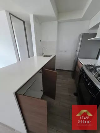 Apartamento en venta zona 11 - Aralia Colonia Mariscal — Apartamento en Venta en Aralia Mariscal, Zona 11, Guatemala, Ciudad — miniatura 3 de 9