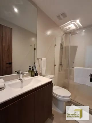 Zona 10/ Edificio Viana / Con financiamiento — Apartamento en Venta en Zona 10, Guatemala, Ciudad — miniatura 8 de 12
