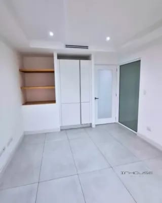 CLÍNICA EN RENTA ZONA 10, RENOVATI — Clínica en Alquiler en Renovati, Zona 10, Guatemala, Ciudad — miniatura 10 de 11