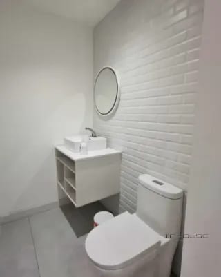CLÍNICA EN RENTA ZONA 10, RENOVATI — Clínica en Alquiler en Renovati, Zona 10, Guatemala, Ciudad — miniatura 6 de 11