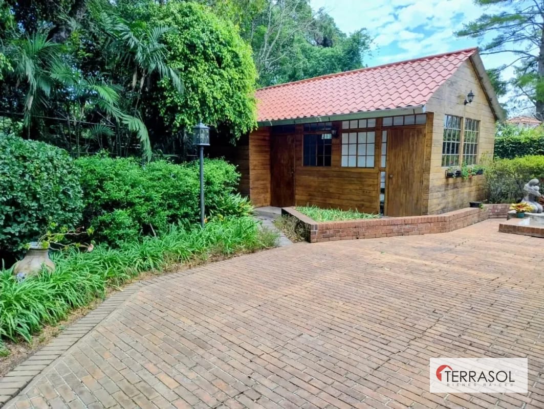 Elegante casa en San Lazaro Viejo. — Casa en Venta en San Lázaro, Zona 15, Guatemala, Ciudad — foto 3 de 10