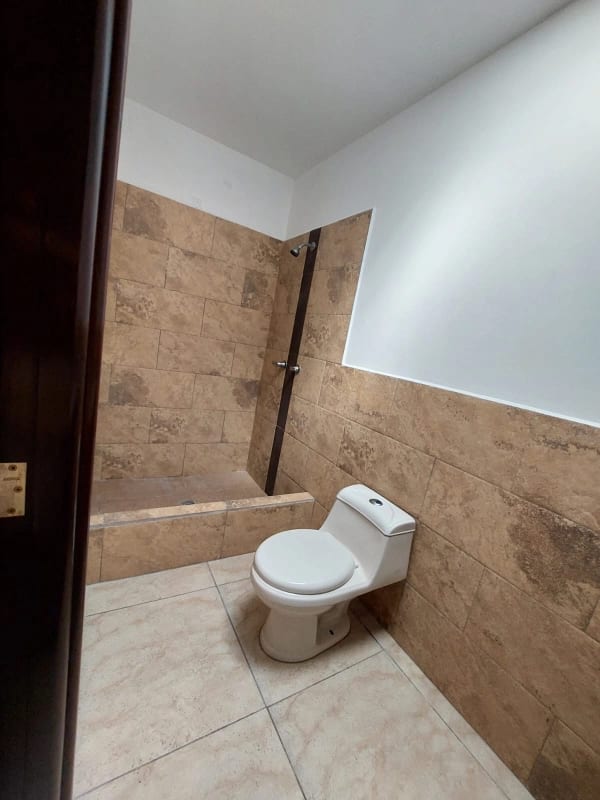 Casa para estrenar en Diamantes Km 16.5 caes — Casa en Venta en Carretera a El Salvador, Guatemala, Ciudad — foto 12 de 16