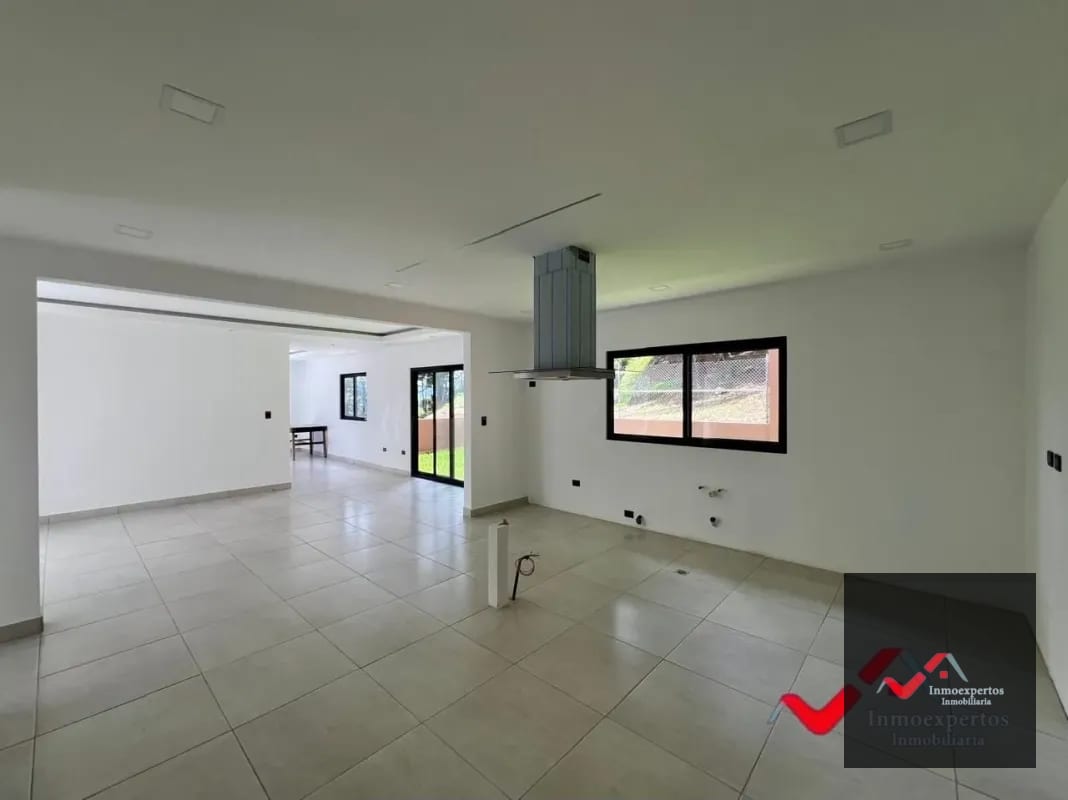 CASA EN VENTA CARRETERA CRISTO REY PIEDRA PARADA, A 3 MINUTOS DE EL PULTE — Casa en Venta en Santa Catarina Pinula, Guatemala, Ciudad — foto 8 de 15