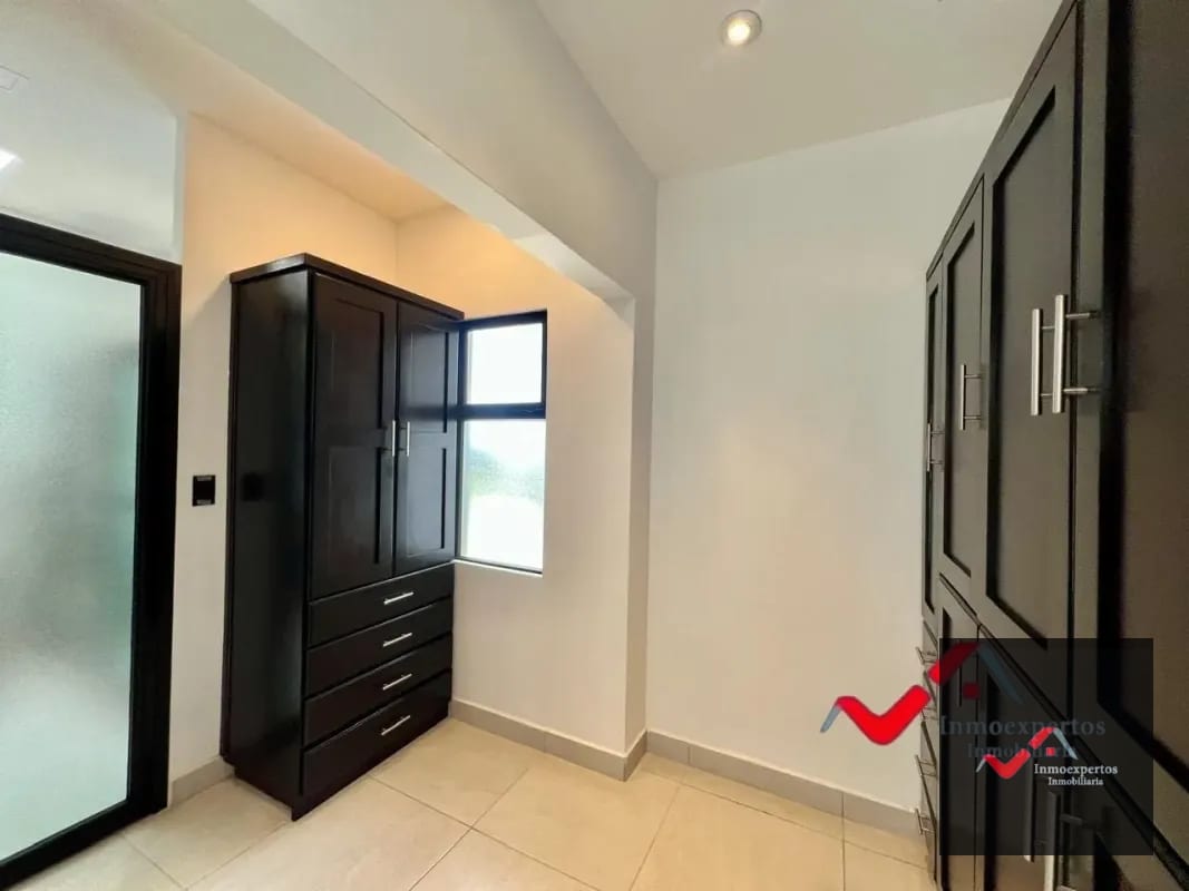 CASA EN VENTA CARRETERA CRISTO REY PIEDRA PARADA, A 3 MINUTOS DE EL PULTE  — Casa en Venta en Santa Catarina Pinula, Guatemala, Ciudad — foto 5 de 15