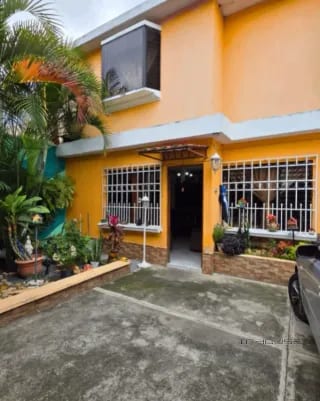 Casa en Renta Zona 6, Comercial, Sobre Vía Principal — Casa en Alquiler en Zona 6, Guatemala, Ciudad — miniatura 1 de 12