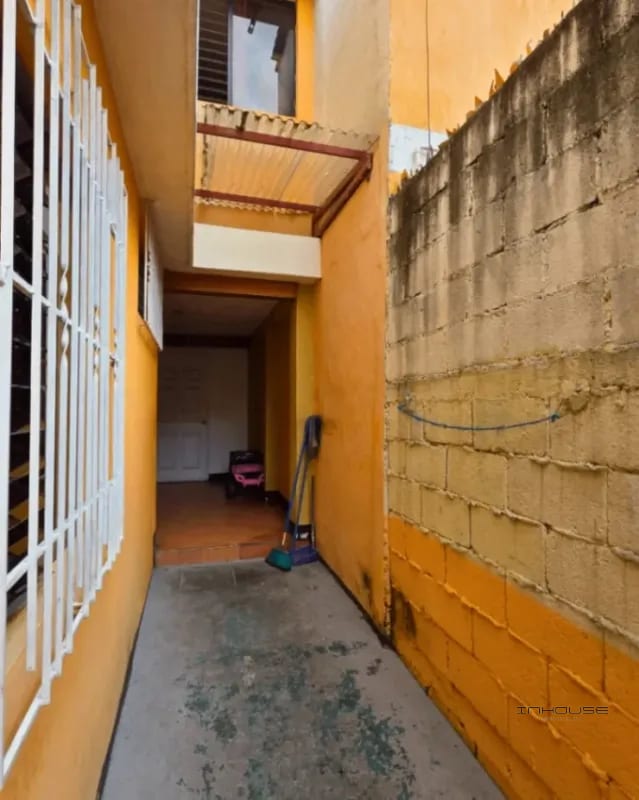Casa en Renta Zona 6, Comercial, Sobre Vía Principal — Casa en Alquiler en Zona 6, Guatemala, Ciudad — foto 9 de 12