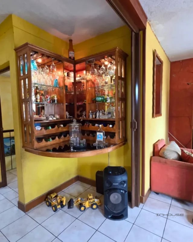 Casa en Renta Zona 6, Comercial, Sobre Vía Principal — Casa en Alquiler en Zona 6, Guatemala, Ciudad — foto 4 de 12