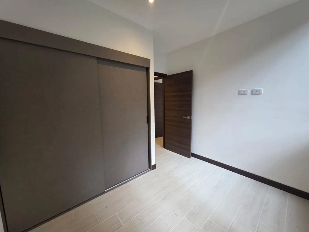 APARTAMENTO EN VENTA ZONA 15 — Apartamento en Venta en Spazio, Zona 15, Guatemala, Ciudad — foto 6 de 7