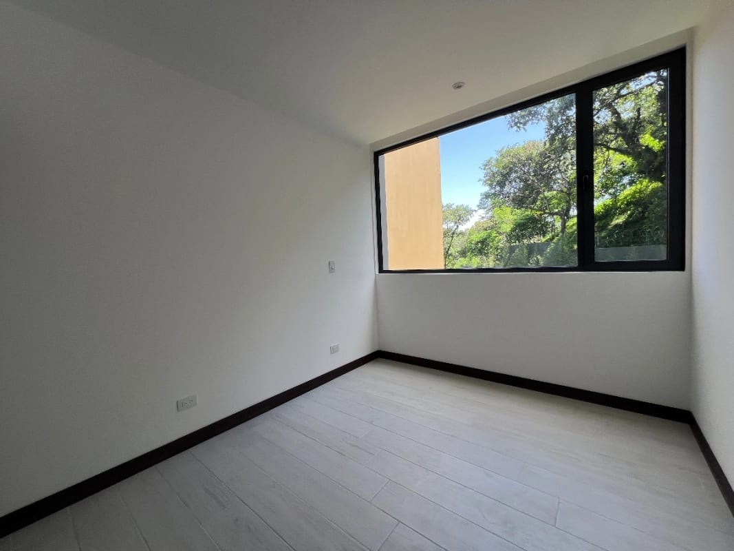 SPAZIO RESIDENCIAS Z15, 3 DORMITORIOS, 139 MTS2 DORMITORIO DE SERVICIO $2,000 INCLUYE MANTENIMIENTO E IVA — Apartamento en Alquiler en Zona 15, Guatemala, Ciudad — foto 6 de 13