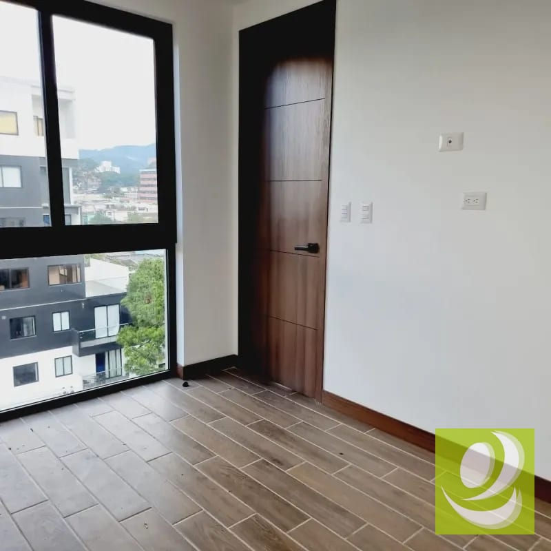 APARTAMENTO EN VENTA ZONA 14 — Apartamento en Venta en Vila Catorce, Zona 14, Guatemala, Ciudad — foto 4 de 9
