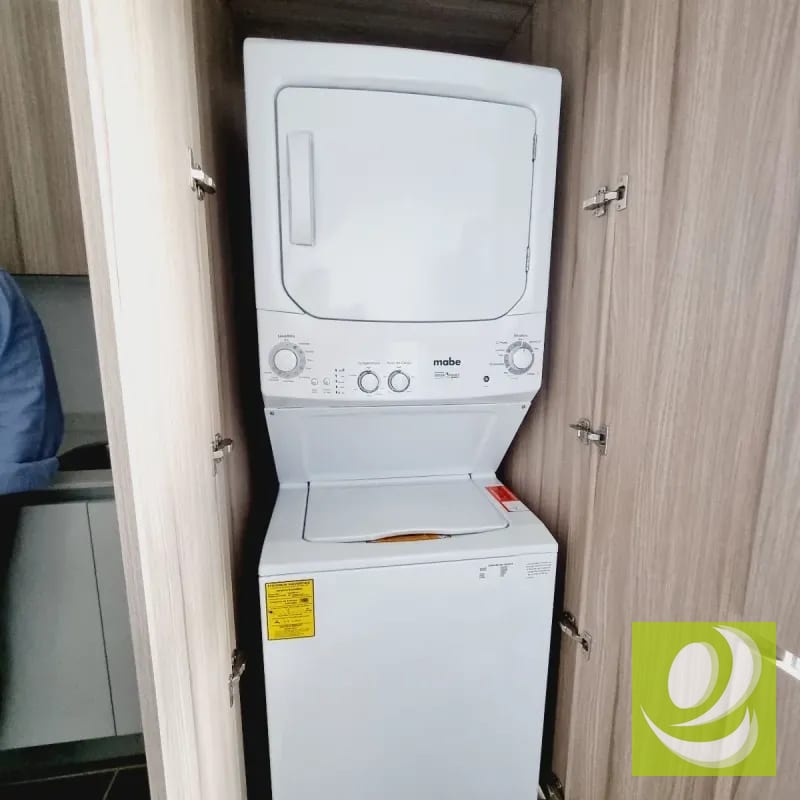 APARTAMENTO EN VENTA ZONA 14 — Apartamento en Venta en Vila Catorce, Zona 14, Guatemala, Ciudad — foto 2 de 9