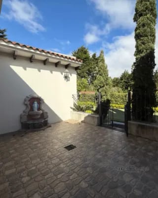 CASA EN VENTA EN FRAIJANES CON JARDIN — Casa en Venta en Carretera a El Salvador, Guatemala, Ciudad — miniatura 6 de 10