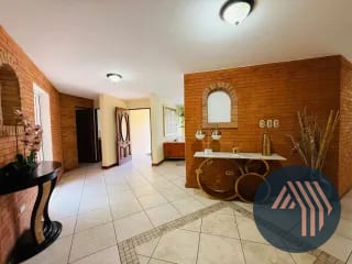 VENTA DE AMPLIA Y CÉNTRICA CASA - SAN LAZARO, ZONA 15 — Casa en Venta en San Lázaro, Zona 15, Guatemala, Ciudad — miniatura 8 de 17