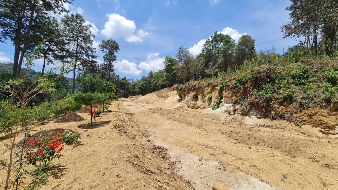 TERRENOS EN VENTA EN SUMPANGO, A 3 MIN DEL CENTRO — Terreno en Venta en San Juan Sacatepéquez, Sacatepéquez — foto 10 de 13
