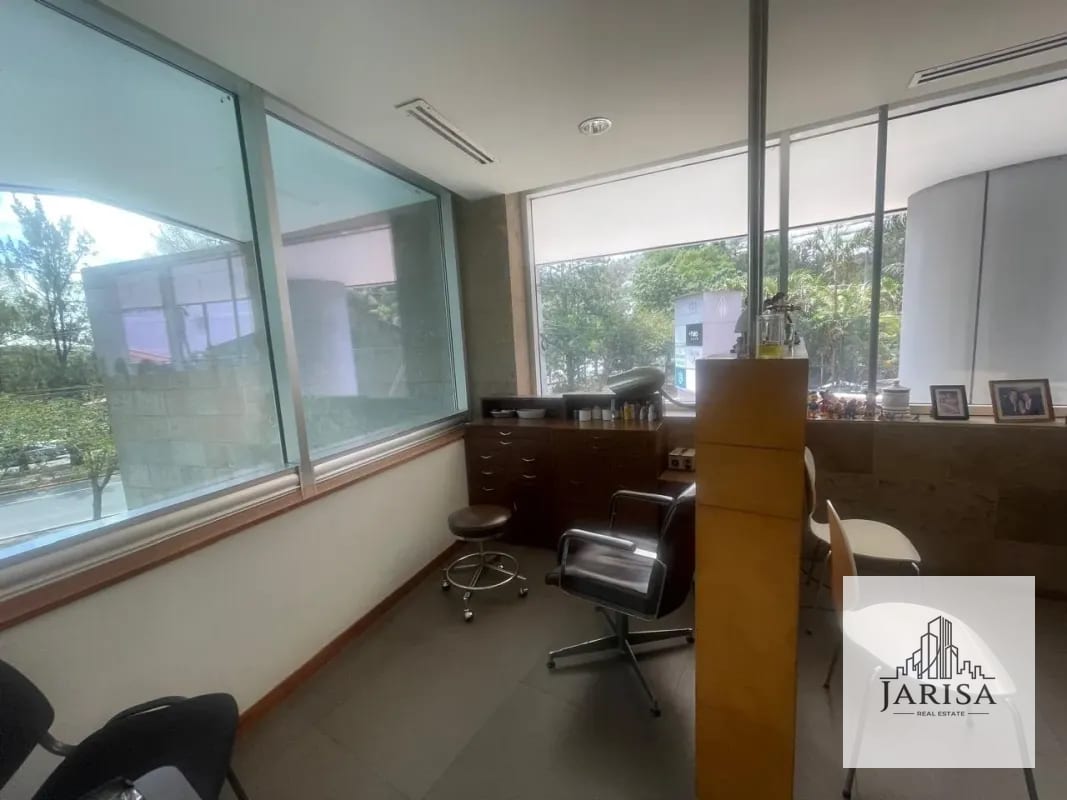 Oficina en Renta Zona 15 — Oficina en Alquiler en Zona 15, Guatemala, Ciudad — foto 4 de 8