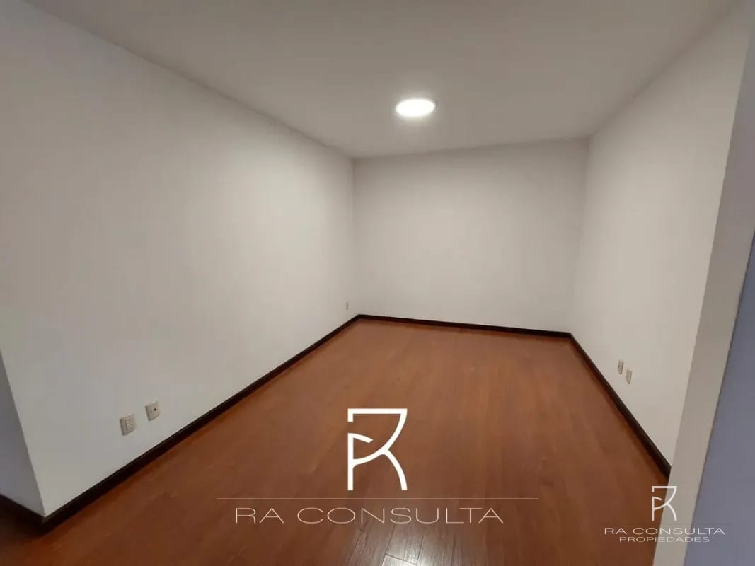Venta Apartamento amplio zona 14 — Apartamento en Venta en Vivaldi, Zona 14, Guatemala, Ciudad — foto 3 de 4