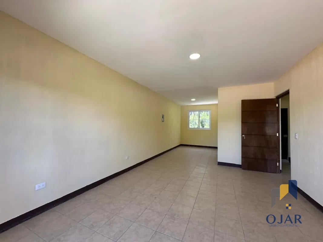 CASA EN VENTA EN FRAIJANES, DENTRO DE GARITA, KM 27 — Casa en Venta en Carretera a El Salvador, Guatemala, Ciudad — foto 4 de 12