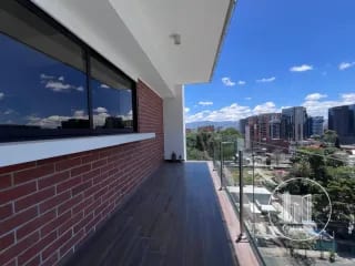 Lindo apartamento amueblado en zona 10 en venta o renta — Apartamento en Venta en Zona 10, Guatemala, Ciudad — miniatura 3 de 9