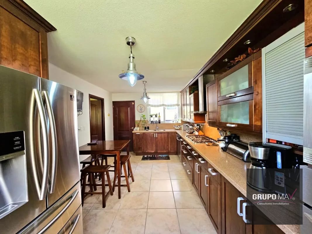 Casa Condominio Villas de Entreverdes Km 21.4 Entrada a Fraijanes — Casa en Venta en Entreverdes, Carretera a El Salvador, Guatemala, Ciudad — foto 9 de 12