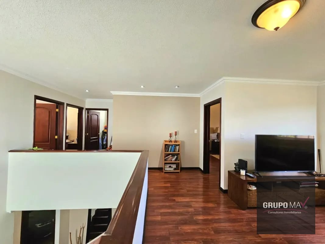 Casa Condominio Villas de Entreverdes Km 21.4 Entrada a Fraijanes — Casa en Venta en Entreverdes, Carretera a El Salvador, Guatemala, Ciudad — foto 7 de 12